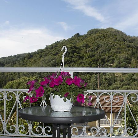 Marina Apartments, Агиос Гордиос Екстериор снимка