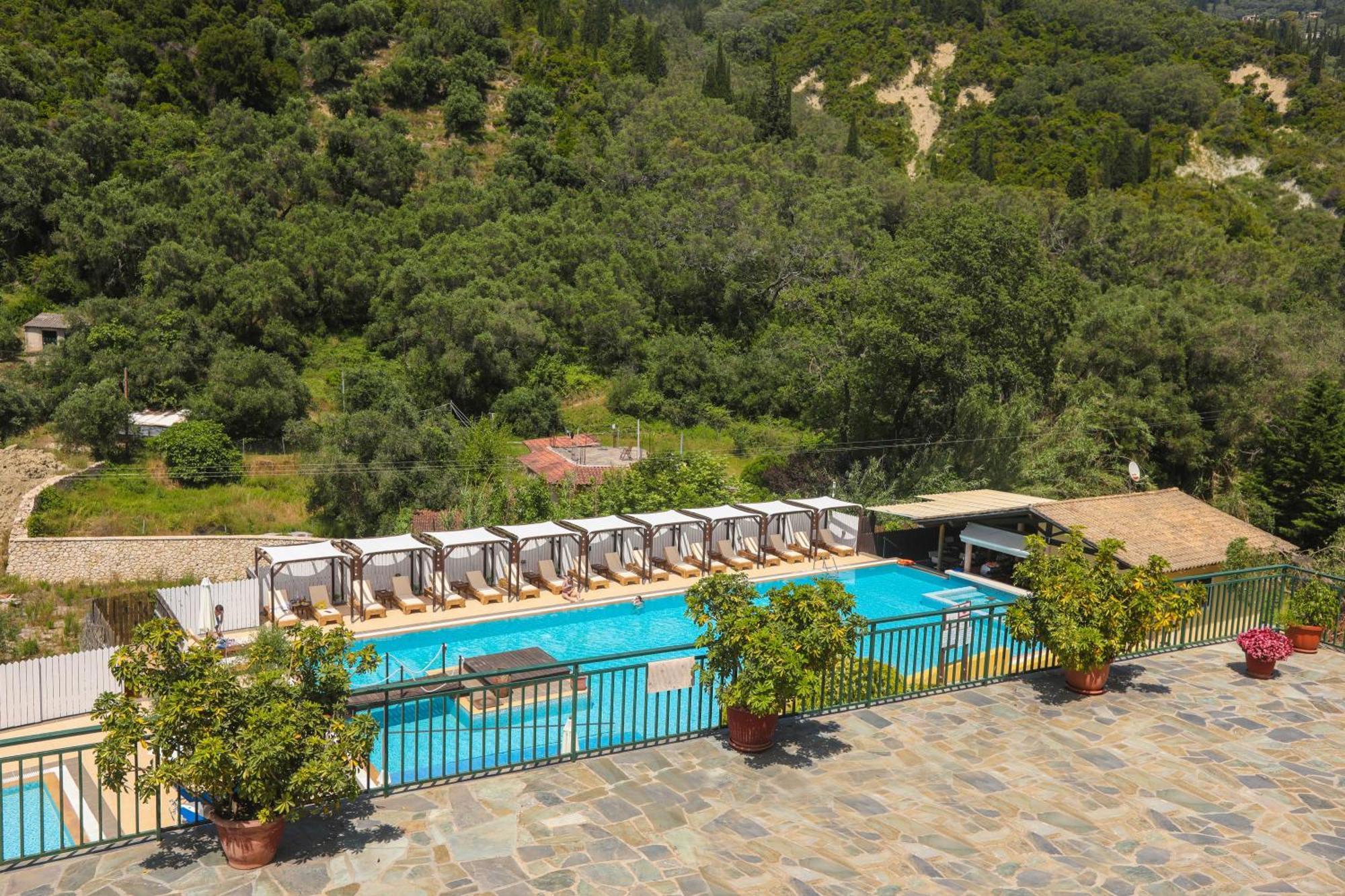 Marina Apartments, Агиос Гордиос Екстериор снимка