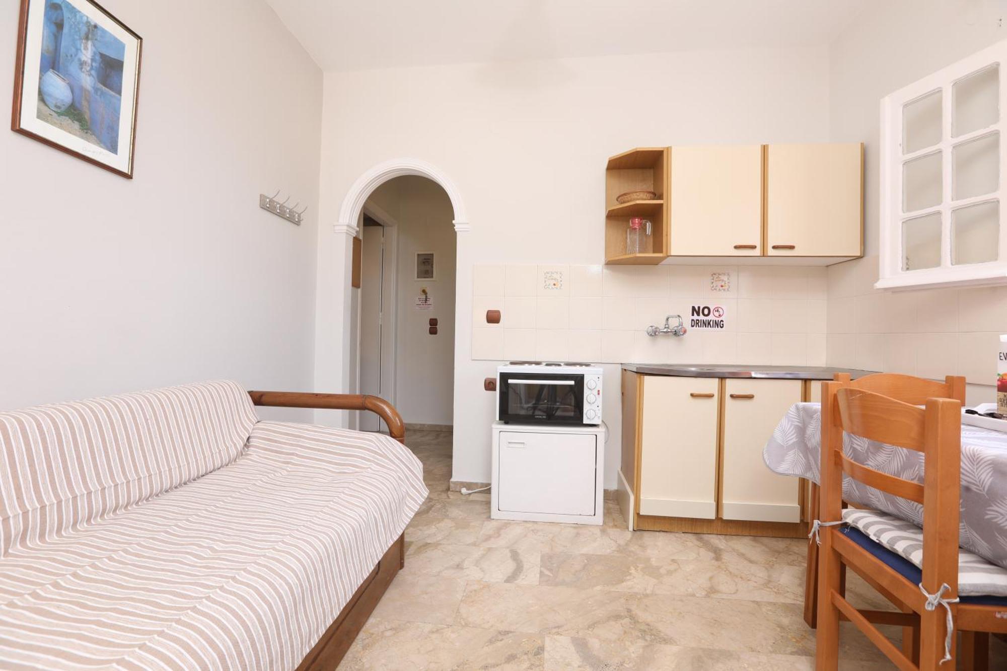 Marina Apartments, Агиос Гордиос Екстериор снимка