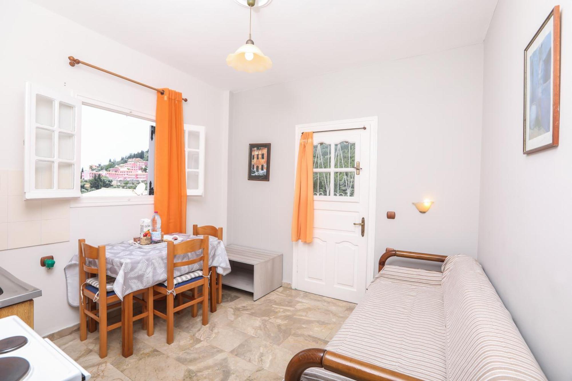 Marina Apartments, Агиос Гордиос Екстериор снимка