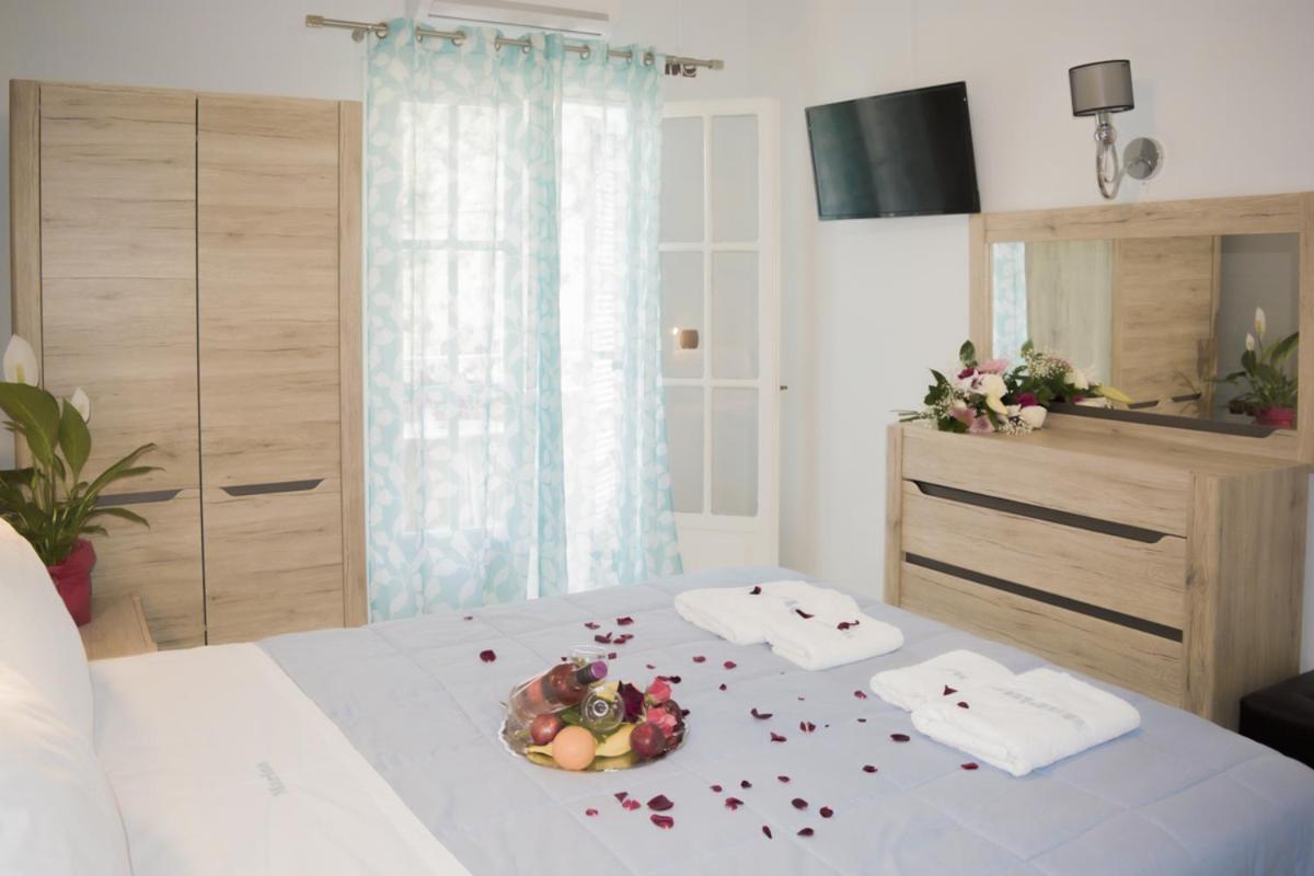 Marina Apartments, Агиос Гордиос Екстериор снимка