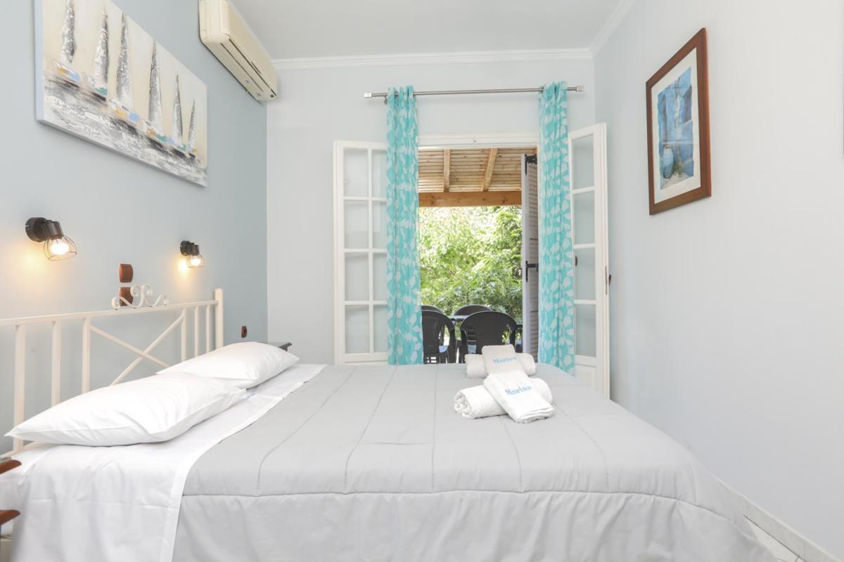 Marina Apartments, Агиос Гордиос Екстериор снимка