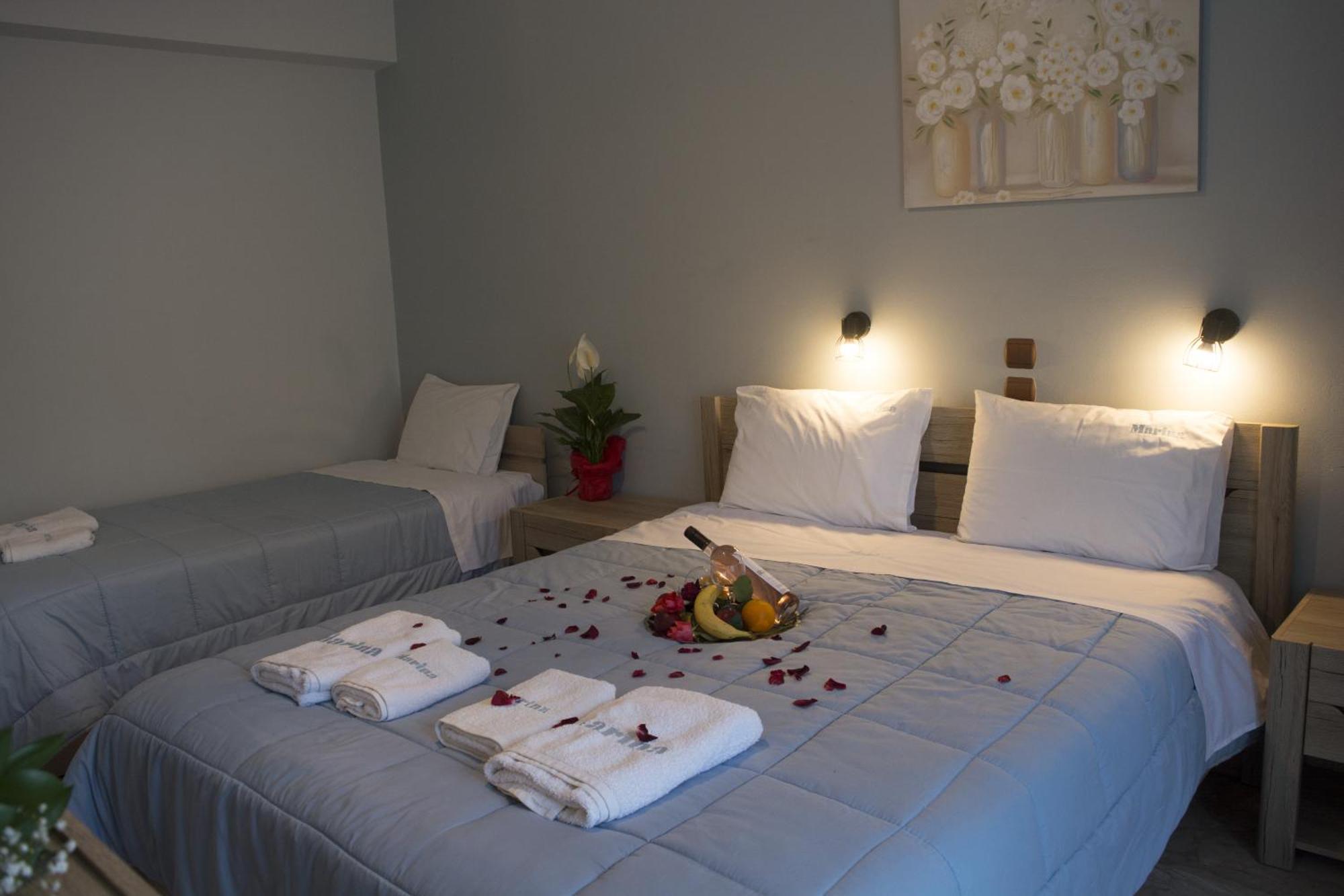 Marina Apartments, Агиос Гордиос Екстериор снимка