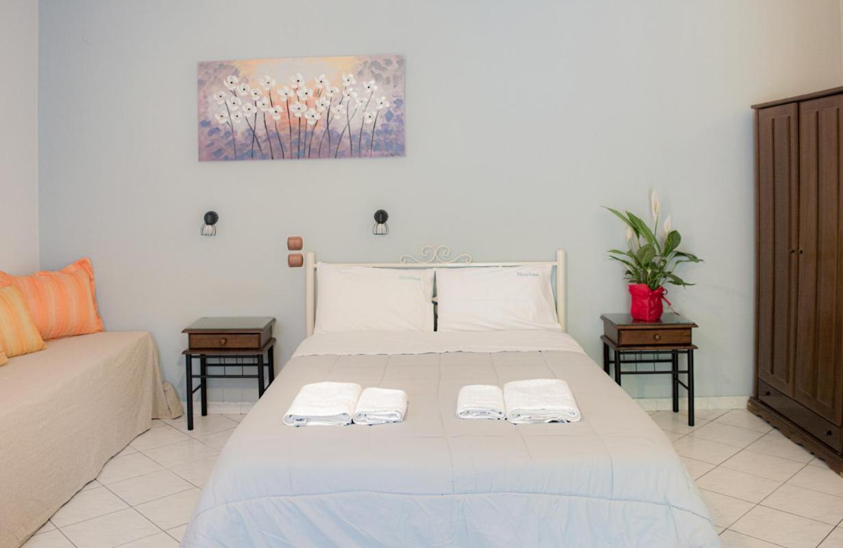 Marina Apartments, Агиос Гордиос Екстериор снимка