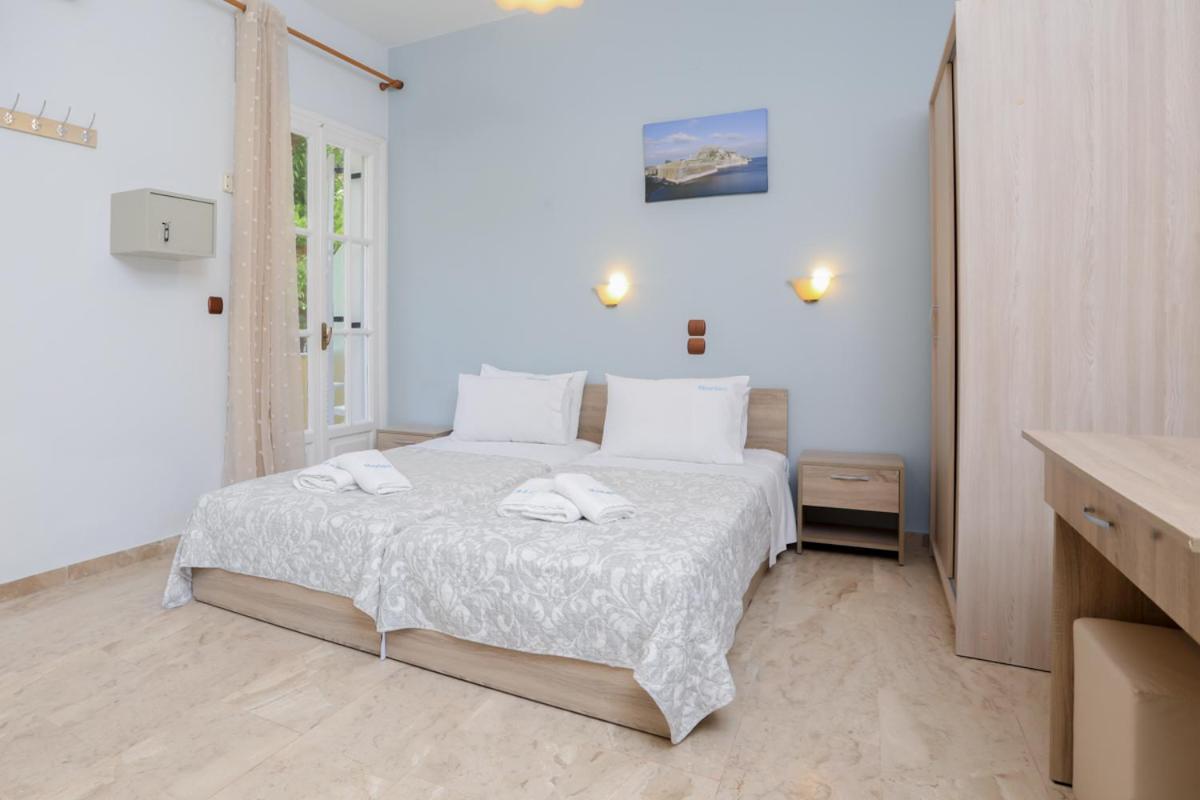 Marina Apartments, Агиос Гордиос Екстериор снимка